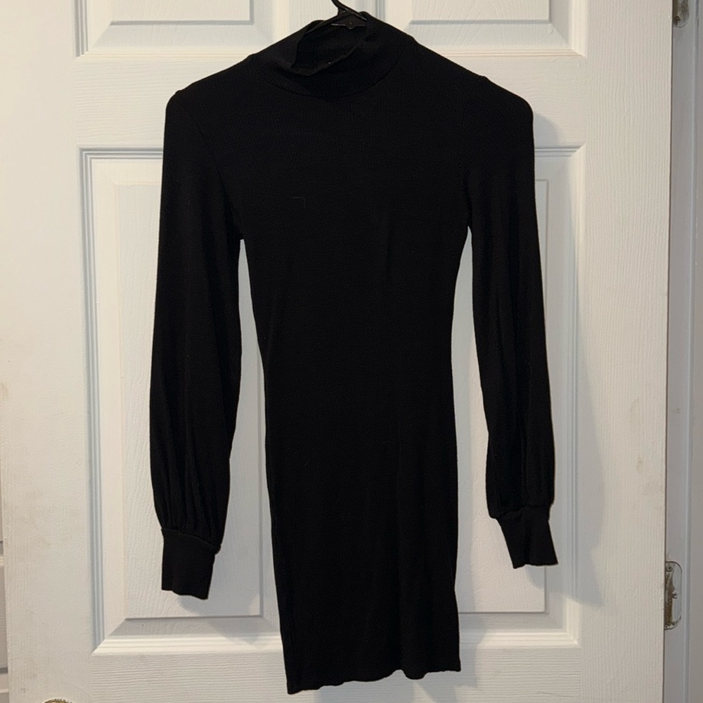 Long sleeve forever 21 dress.